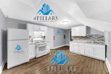 Main picture of 523 W Columbus Dr