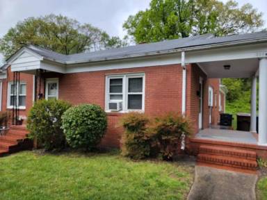 Main picture of 1006 Hampton St
