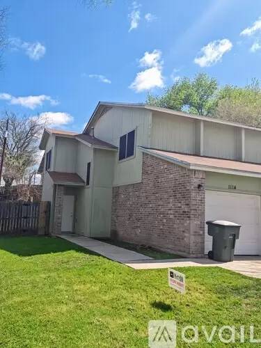 Main picture of 1114 Royal Crest Dr