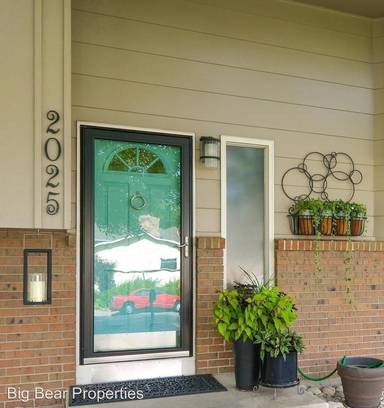 Main picture of 2025 Sheffield Ct