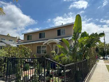 Main picture of 702 E Verdugo Ave