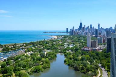 Main picture of 2650 N Lakeview Condos