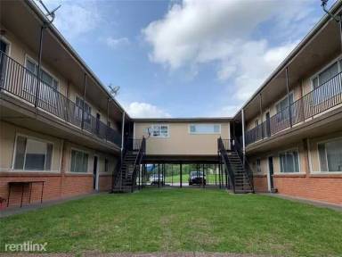 Main picture of 4045 W Bellfort Ave