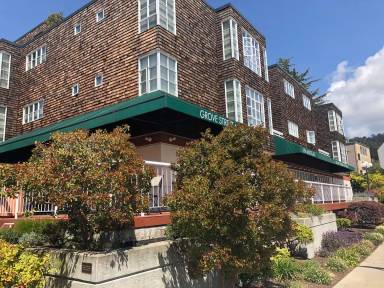 Main picture of 1385 Shattuck Ave