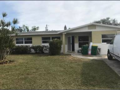 Main picture of 576 Grant St