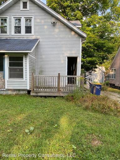 Main picture of 1134 Paris Ave NE