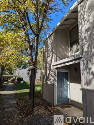 Main picture of 2300 Sycamore Ln