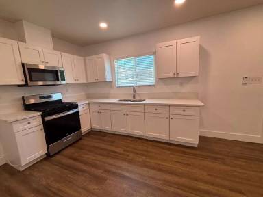 Main picture of 1676 E La Cadena Dr
