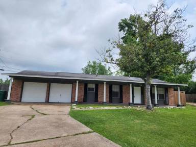 Main picture of 2308 Maxwell Cir