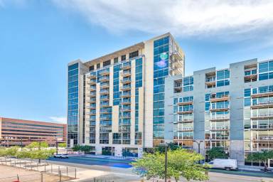 Main picture of Juhl Condos