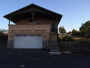Main picture of 625 Lado de Loma Dr