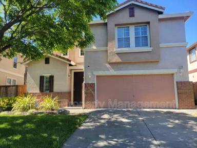 Main picture of 5130 Tawny Lake Pl