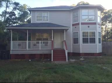 Main picture of 1101 Oak St