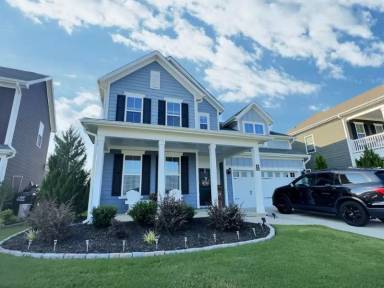 Main picture of 66 Flanders Ln