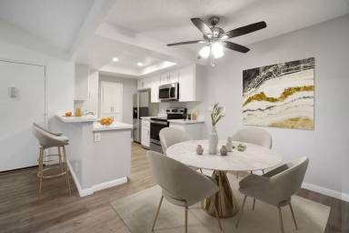 Main picture of River Oaks Apartments