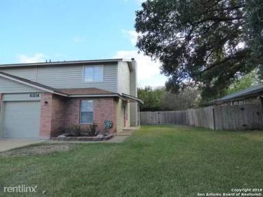 Main picture of 6314 Club Oaks St