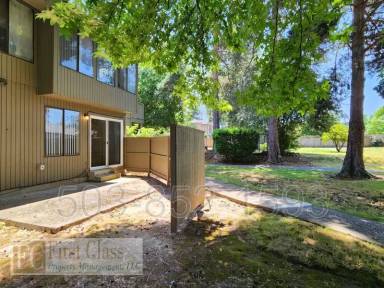 Main picture of 4852 SW Murray Blvd