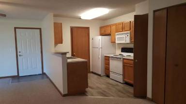 Main picture of 100 Bridgewater Ct