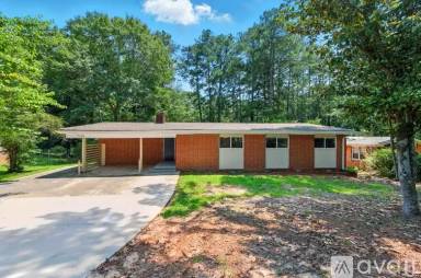 Main picture of 3102 W Peek Rd NW