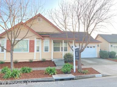 Main picture of 2210 Dennis Ln