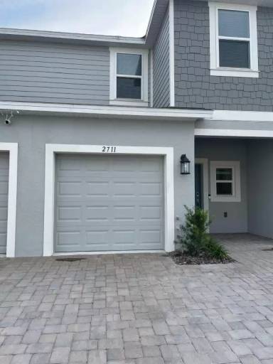 Main picture of 2711 Puffin Pl