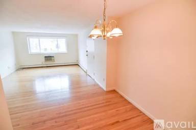 Main picture of 81 Green St