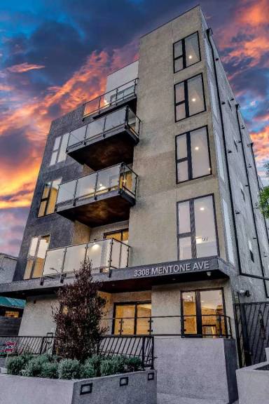 Main picture of 3308 Mentone Ave