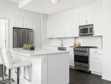 Main picture of 1207 N Wells St