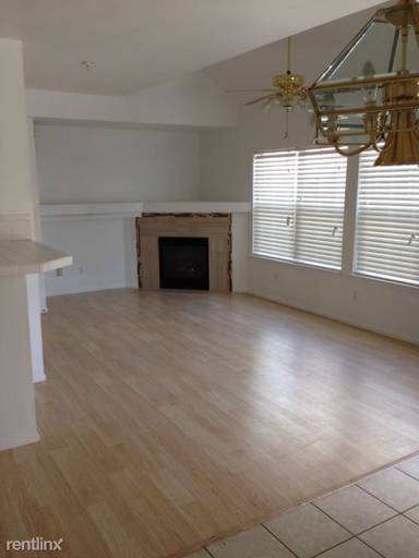 Main picture of 14296 E Whitaker Pl