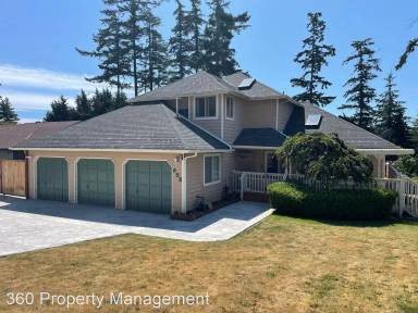 Main picture of 942 SW Barrington Dr