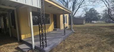 Main picture of 3512 S Mentor Ave