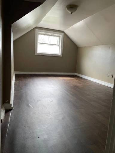 Main picture of 2611 E 17th St