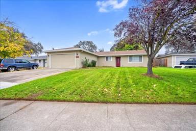 Main picture of 6936 Franela Way