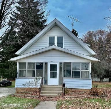 Main picture of 1804 Monroe St