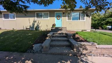 Main picture of 3703 Kauffman Ave