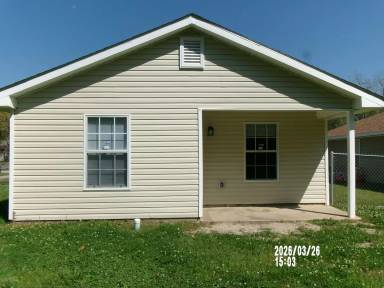 Main picture of 1913 44th Ave