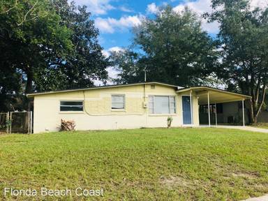 Main picture of 210 Lee Dr
