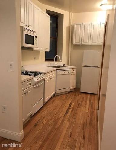 Main picture of 255 West 10th St