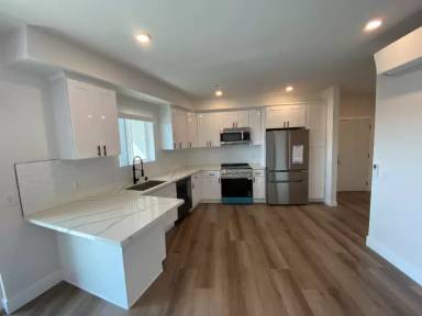Main picture of 2285 Ulric St