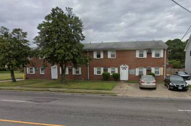 Main picture of 2908 E Virginia Beach Blvd