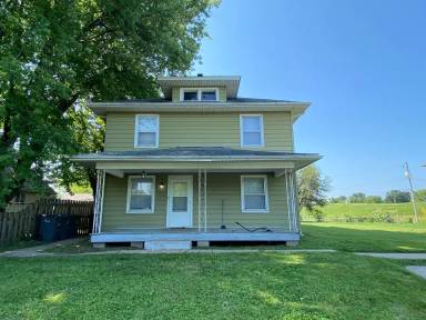Main picture of 730 2nd Ave E