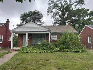 Main picture of 9961 Vaughan St