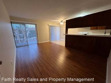 Main picture of 25201 Loytan St
