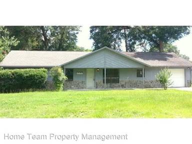 Main picture of 3160 NE 44th Pl