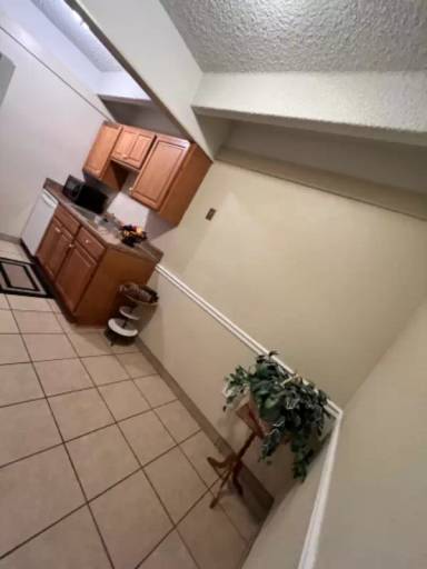 Main picture of 800 W Belleview Ave