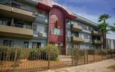 Main picture of 8140 Langdon Ave