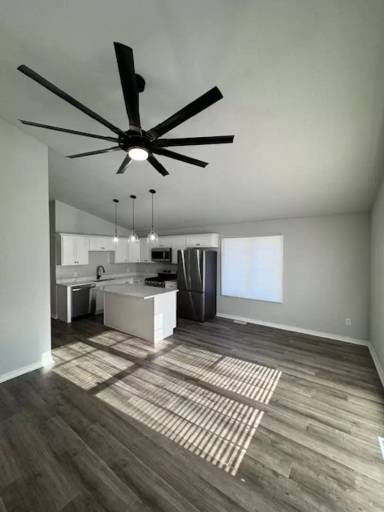 Main picture of 13339 Fulton St