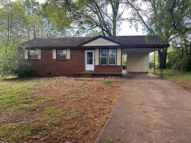 Main picture of 601 Merry Oaks Cir NW
