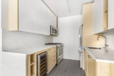 Main picture of 101 West End Ave Apartments