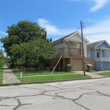 Main picture of 1404 38th St